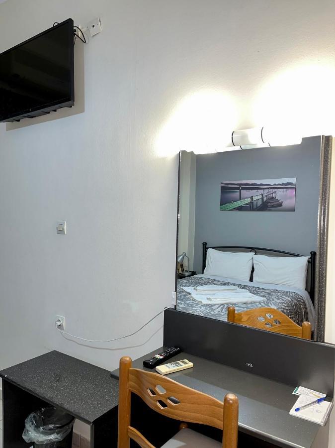 Pinpoint Rooms Missolonghi Exterior photo